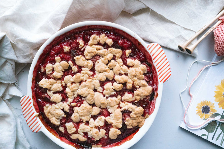 weareForelsket veganer Streuselkuchen mit Erdbeeren vegane Rezepte 