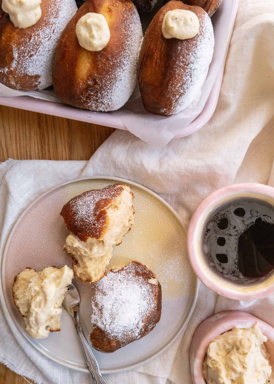 we are Forelsket Vegane Krapfen mit Vanille-Buttercreme